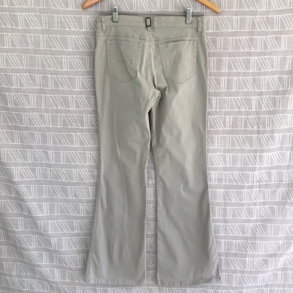 GLO Khaki Pants - Picture 5 of 6